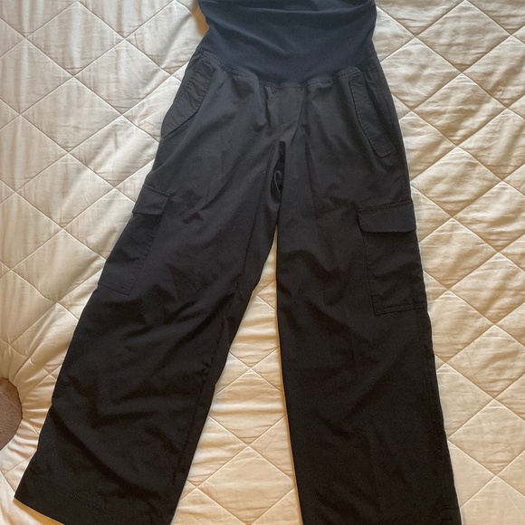 Maternity CARGO WIDE LEG pants 🤌🏻😎 - Picture 2 of 12
